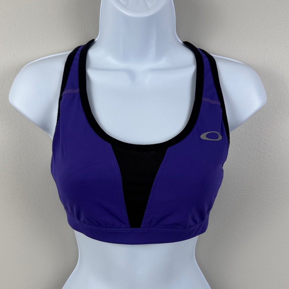 ✨3/$25✨ Oakley Women's Purple Sports Bra - M